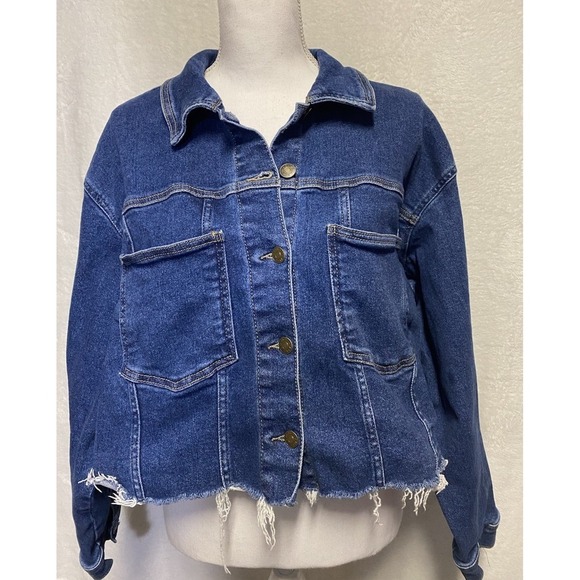 Ava & Viv Women's Plus Cropped Lightweight Denim Jacket Darkwash Size 1X - Picture 4 of 10